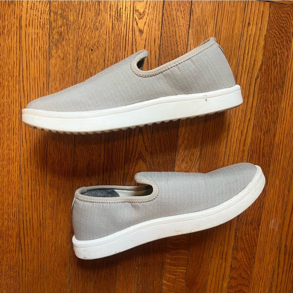 All Birds light grey slip ons shoes women’s size 9